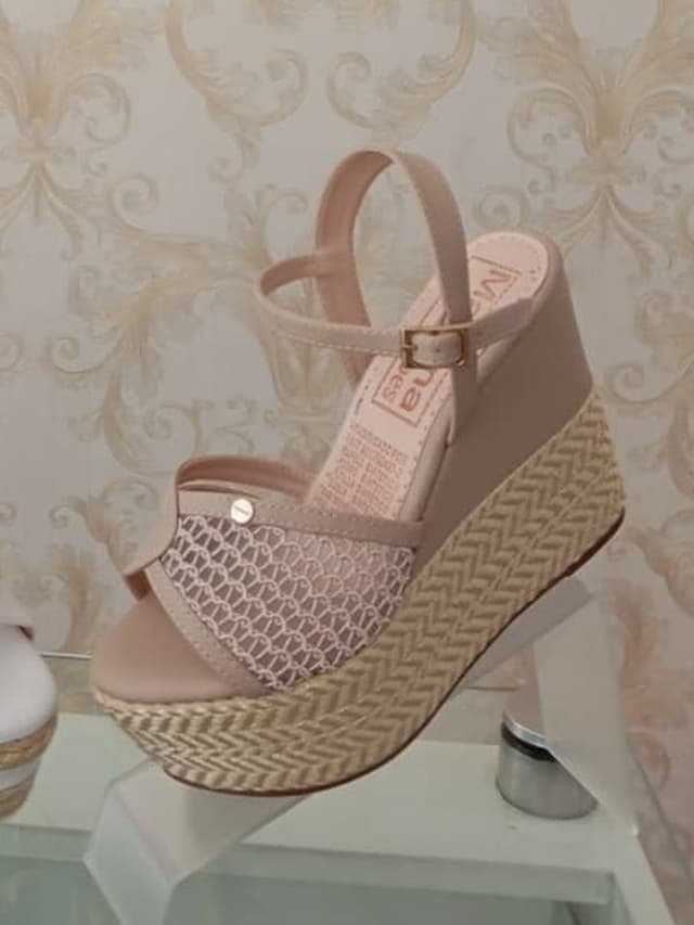 Sandalia plataforma de esparto rosa palo con malla, calzado en El Baúl de la Moda, Jamundí
