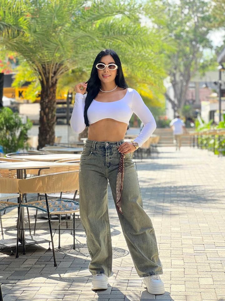 Pantalón verde lavado de pierna ancha, pantalones y shorts en El Baúl de la Moda, Jamundí